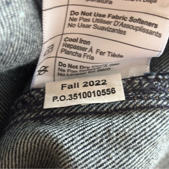 Carhartt Women’s Relaxed Fit Denim Chore Coat NWT Rugged Flex Dark Wash (S 4–6) - Picture 11 of 11